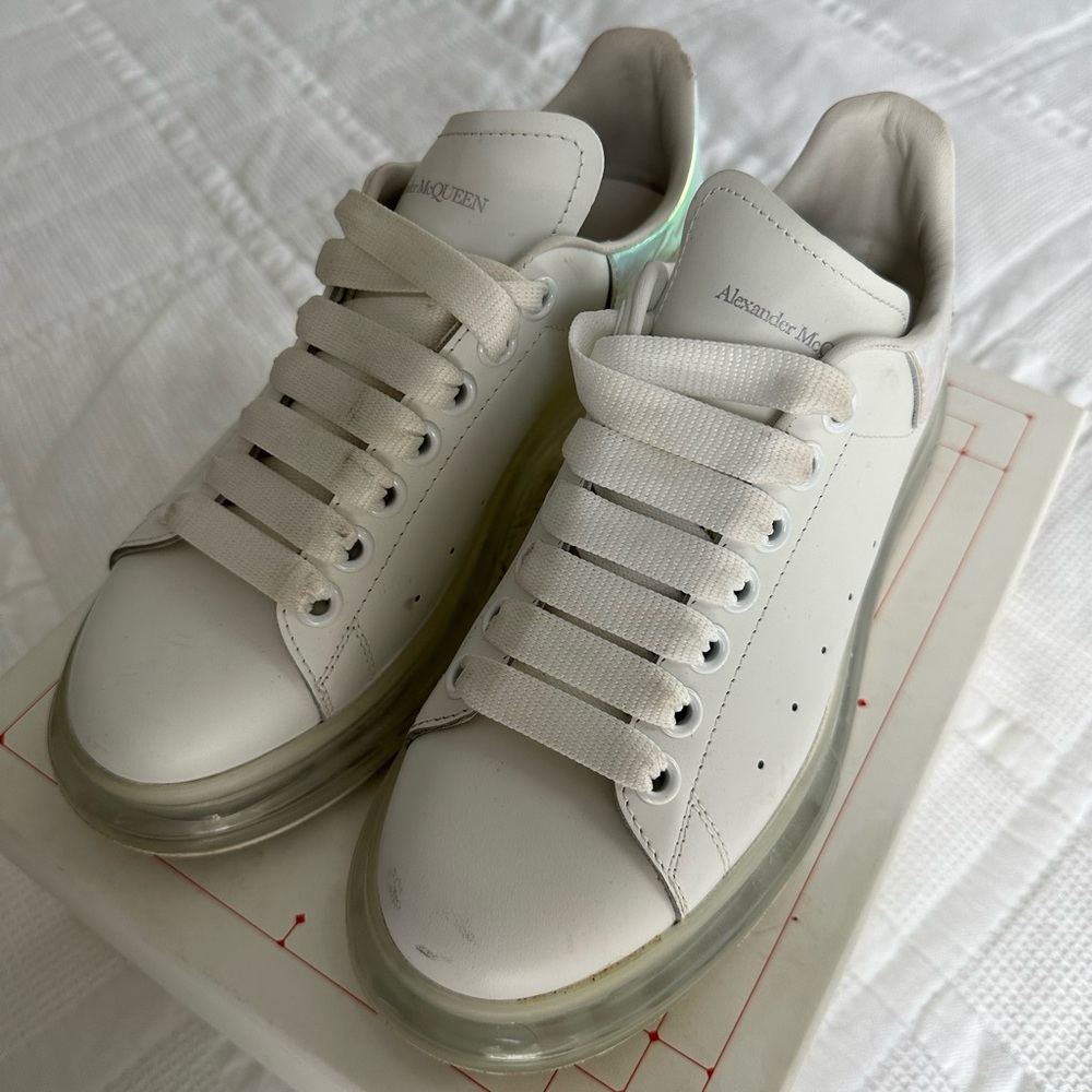 Women’s ALEXANDER MCQUEEN SZ 38 (8) - Picture 2 of 10